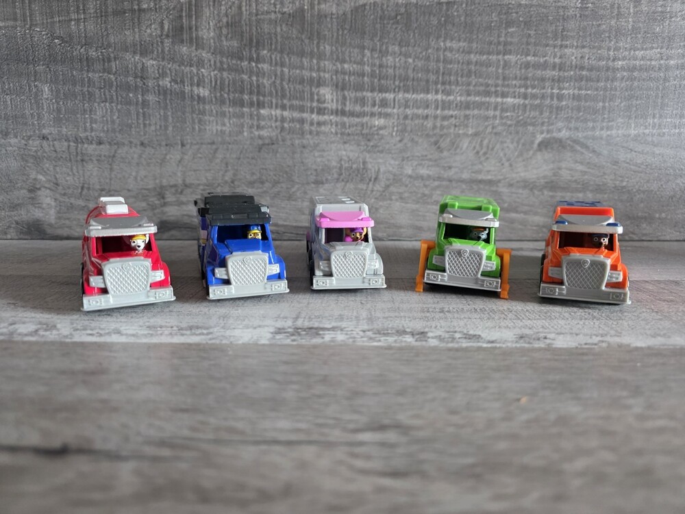 NickelodeonPaw Patrol Die Cast Semi Trucks Metal Set Of 5 g40